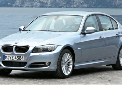 مانیتور ماشین BMWE90